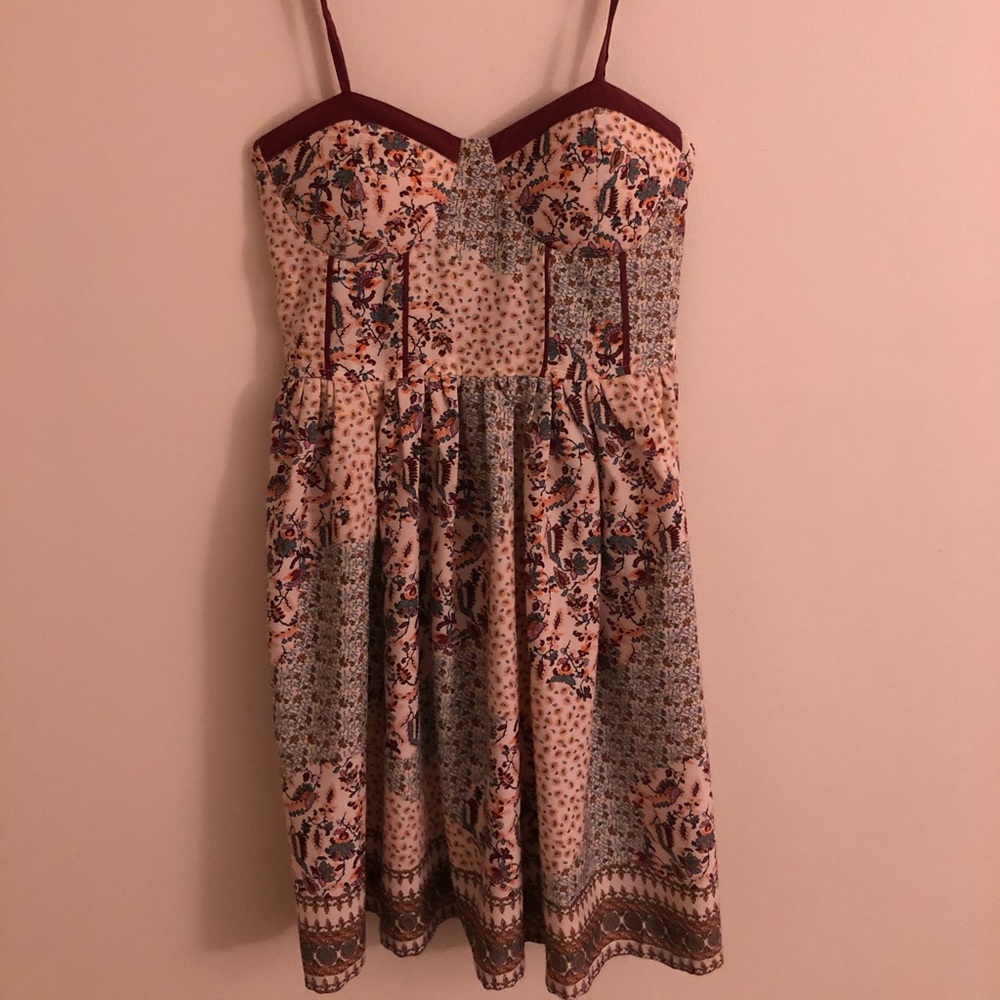 Patterned Cupped Midi Dress with pockets